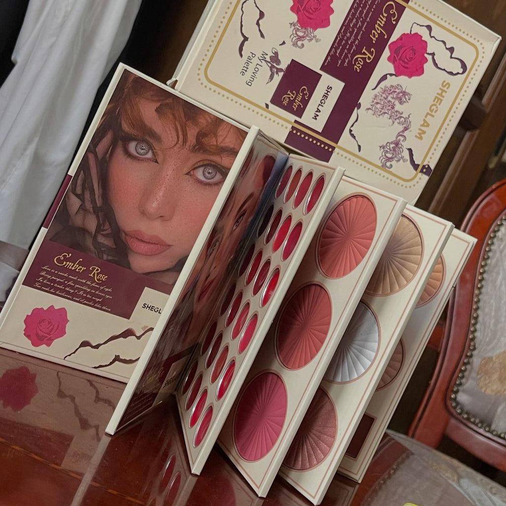 علبة مكياج من علامة SHEGLAM،
